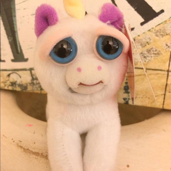 Unicorn Keychain - Picture 1 of 5